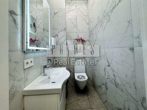 коммерческая по адресу Андрея Верхогляда ул. (Михайла Драгомирова), 15-А