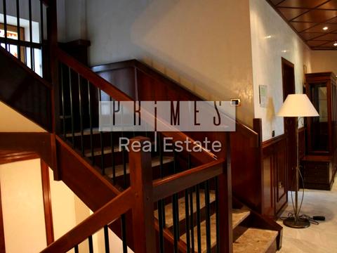 коммерческая по адресу Андреевский спуск, 7