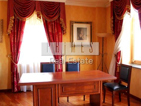 коммерческая по адресу Андреевский спуск, 7