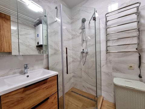 квартира по адресу Киев, Любомира Гузара просп. (Космонавта Комарова), 15а