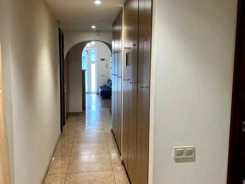 комерційна за адресою Воскресенська вул. (Леніна), 4