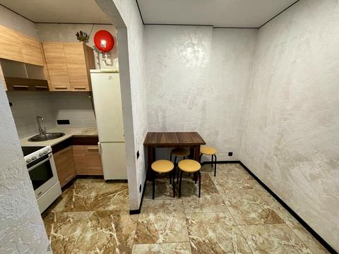 квартира за адресою Вишнева вул., 8