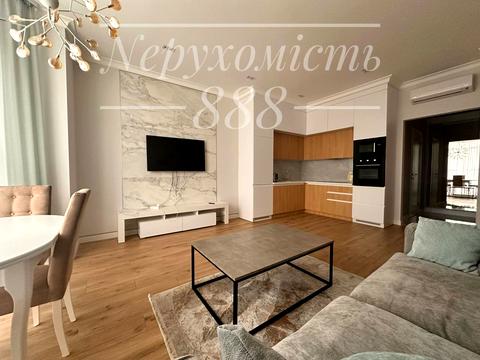 квартира за адресою Андрія Верхогляда вул. (Михайла Драгомирова), 14-А