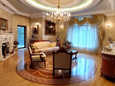 будинок за адресою Любомира Романківа вул. (Червона)