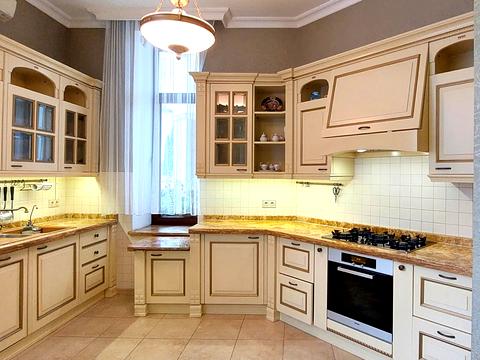 будинок за адресою Любомира Романківа вул. (Червона)