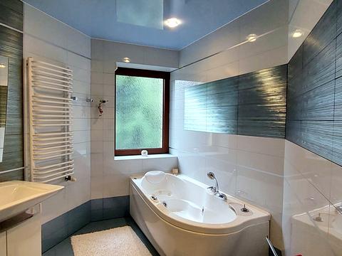 будинок за адресою Любомира Романківа вул. (Червона)