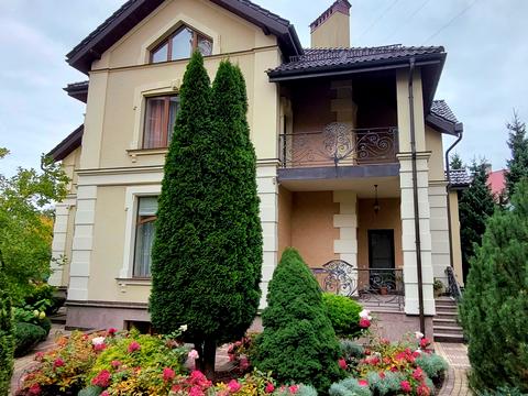 будинок за адресою Любомира Романківа вул. (Червона)