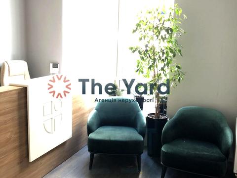 комерційна за адресою Дегтярна вул., 6А