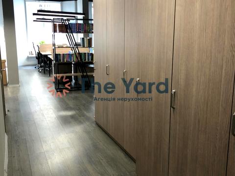 комерційна за адресою Дегтярна вул., 6А