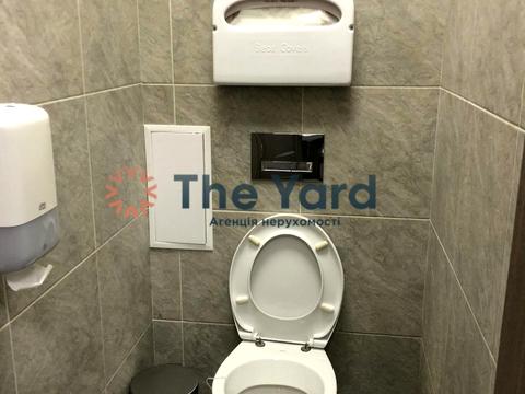 комерційна за адресою Дегтярна вул., 6А