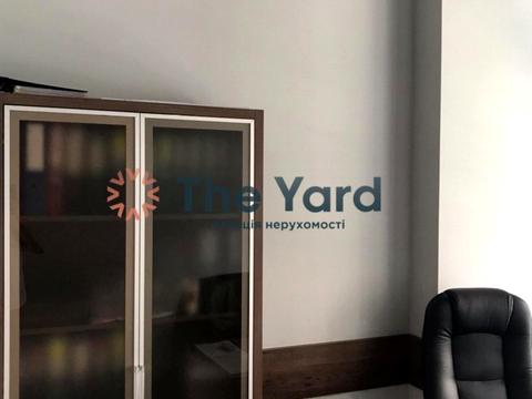 комерційна за адресою Дегтярна вул., 6А