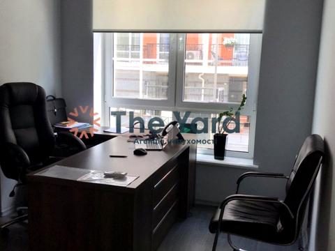 комерційна за адресою Дегтярна вул., 6А