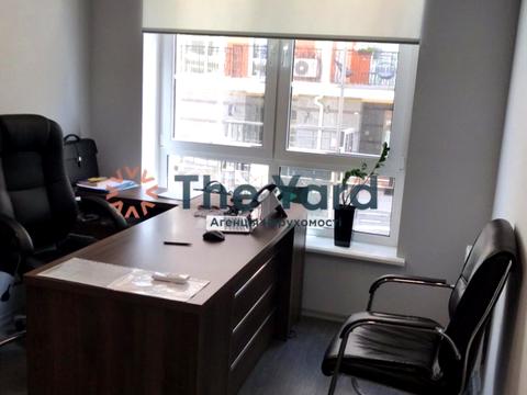 комерційна за адресою Дегтярна вул., 6А