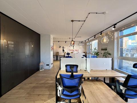 комерційна за адресою Джона Маккейна вул. (Івана Кудрі), 3-А