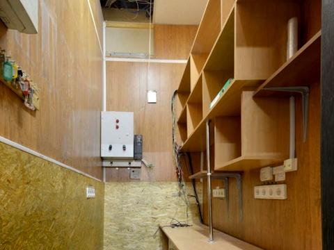 комерційна за адресою Саксаганського вул., 120