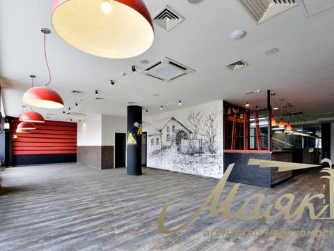 комерційна за адресою Саксаганського вул., 120