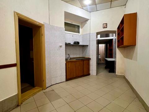 комерційна за адресою Лемківська вул., 14