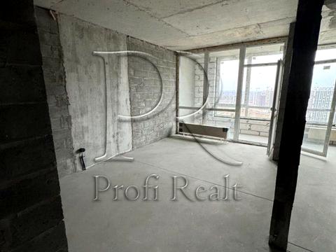 квартира за адресою Олександра Олеся вул., 9-А