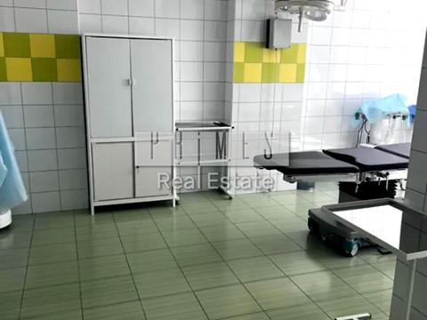 комерційна за адресою Почайнинська вул., 70