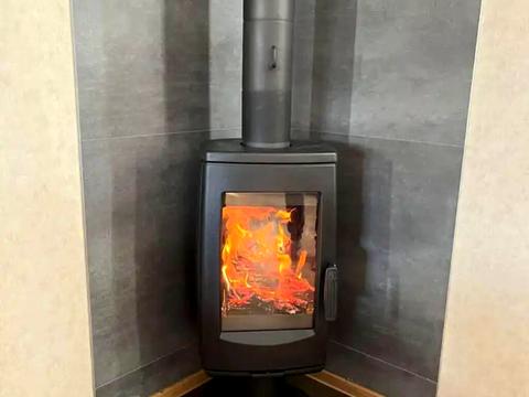 дом по адресу вул. Геологів, 21