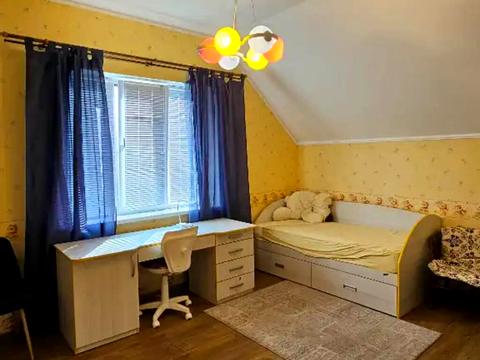 дом по адресу вул. Геологів, 21