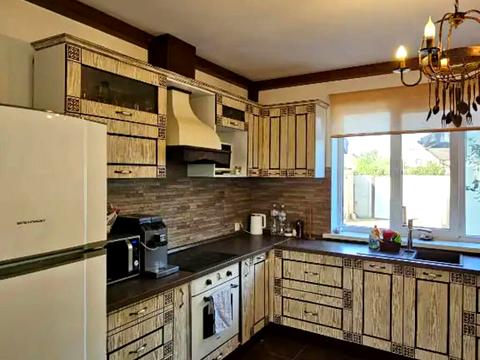 дом по адресу вул. Геологів, 21