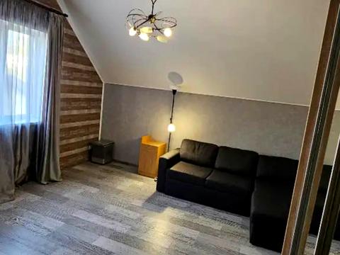 дом по адресу вул. Геологів, 21