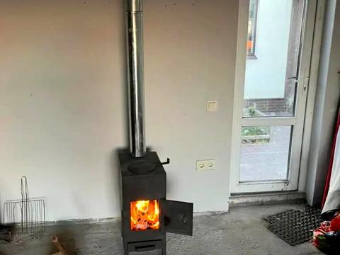 дом по адресу вул. Геологів, 21