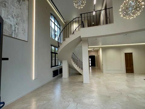 будинок за адресою Рівності пров.