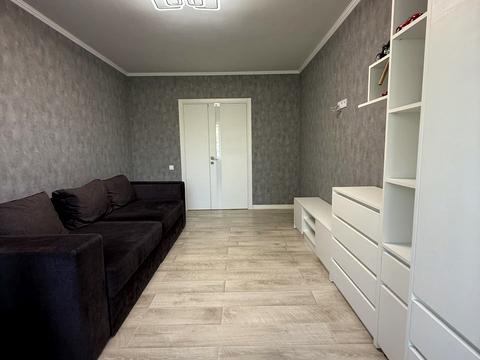 квартира за адресою Академіка Корольова вул., 86