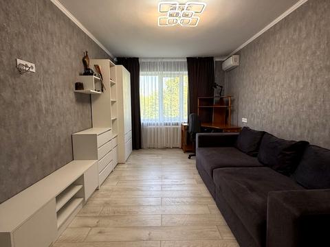 квартира за адресою Академіка Корольова вул., 86