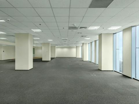 комерційна за адресою Миколи Амосова вул., 12