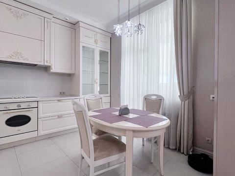 квартира за адресою Деміївська вул., 13