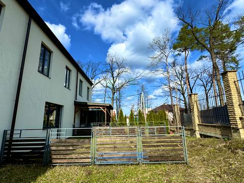 дом по адресу Лучшая ул. (Ломоносова)