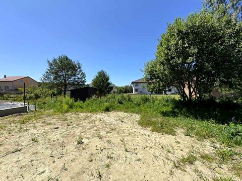 участок по адресу с. Паланки, Вторая ул., 1