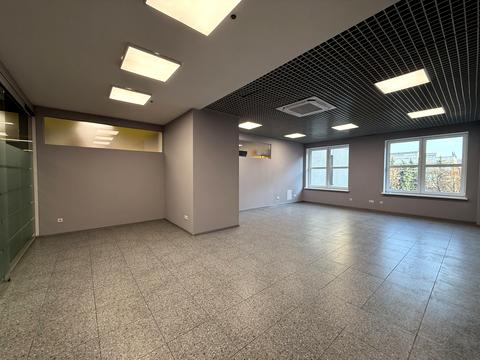 комерційна за адресою Дмитра Яворницького просп. (Карла Маркса), 72-Б