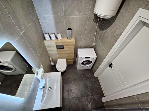 квартира за адресою Дніпровська набережна вул., 20-Б