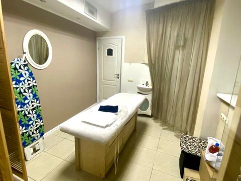 комерційна за адресою Ірини Калинець вул. (Карла Брюллова), 7