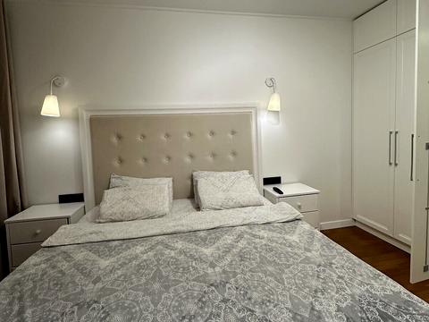 квартира за адресою Макогона вул., 25