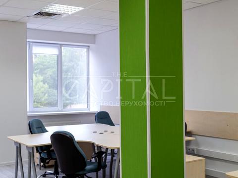 комерційна за адресою Польова вул., 24