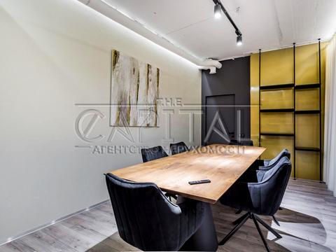 комерційна за адресою Буслівська вул., 12