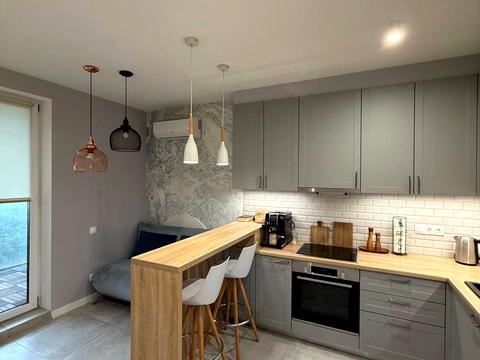 квартира по адресу Князя Романа Мстиславича ул. (Генерала Жмаченка), 28