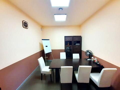 комерційна за адресою Ярославська вул., 56