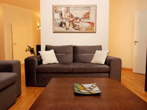 квартира по адресу Дмитриевская ул., 13-А