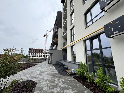 комерційна за адресою Роксоляни вул., 33