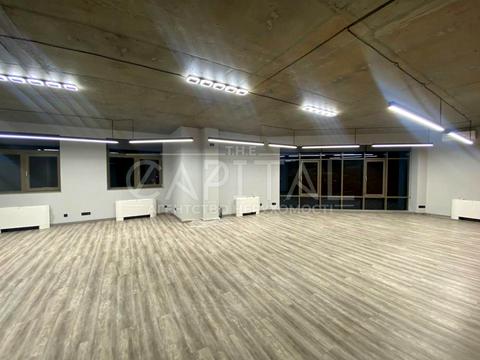 комерційна за адресою Велика Васильківська вул. (Червоноармійська), 72-А