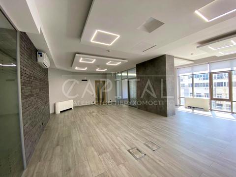 комерційна за адресою Велика Васильківська вул. (Червоноармійська), 72-А