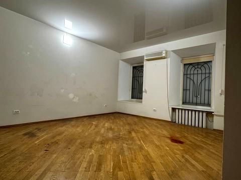 коммерческая по адресу Льва Толстого ул., 28