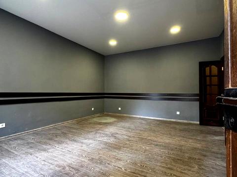 коммерческая по адресу Льва Толстого ул., 28