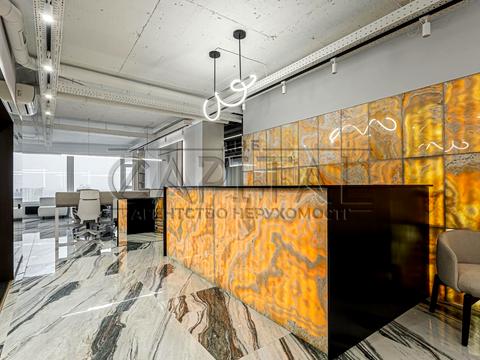 комерційна за адресою Кловський узвіз (Кловський), 7a